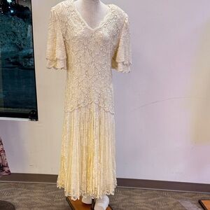 Vintage-Inspired Cream Lace Wedding Dress